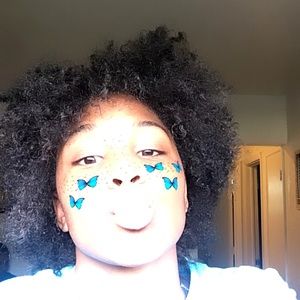 Meet your Posher, Gloria